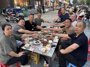 26年6月研發(fā)中心聚餐團(tuán)建